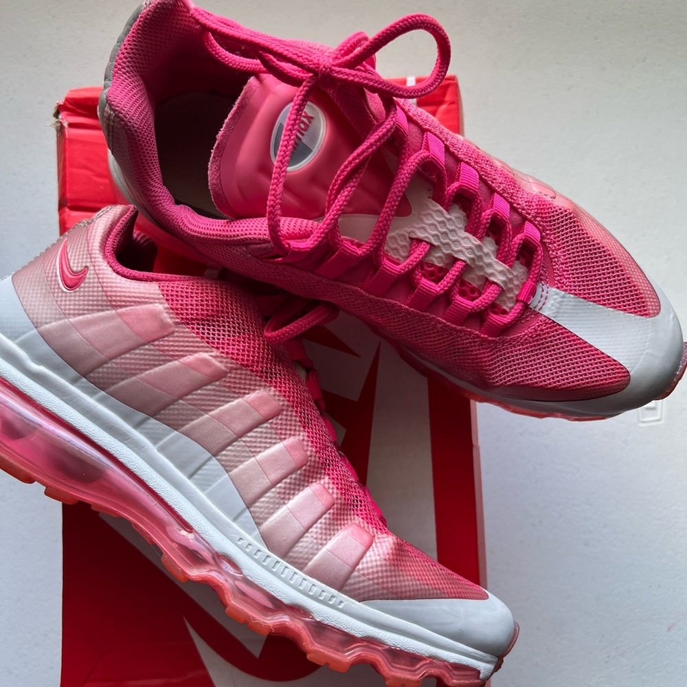 Hot Pink Air Max